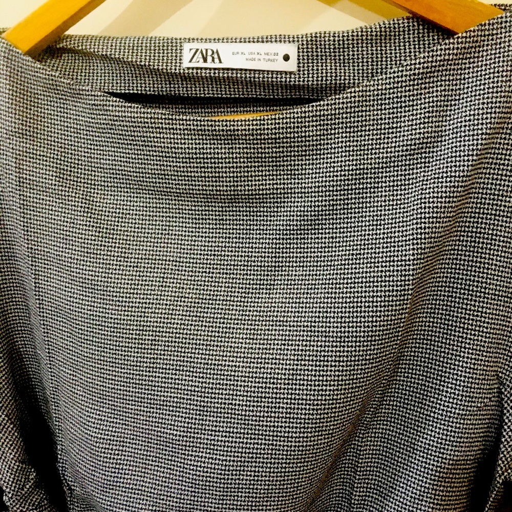 Zara Gingham Elegant Blouse - Picture 2 of 4